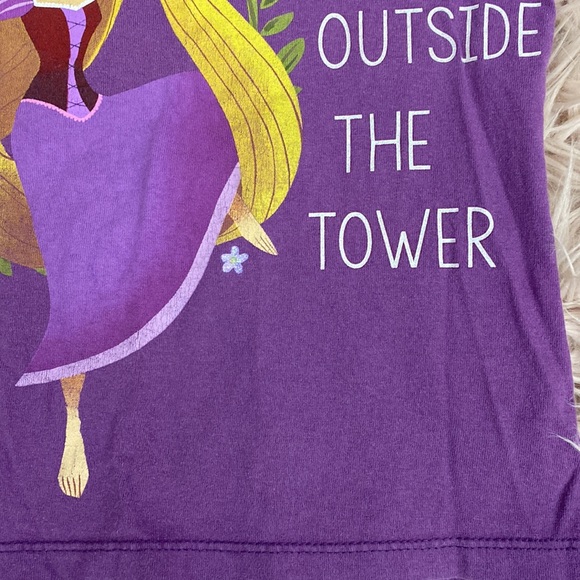 Tangled Tee - Picture 3 of 6